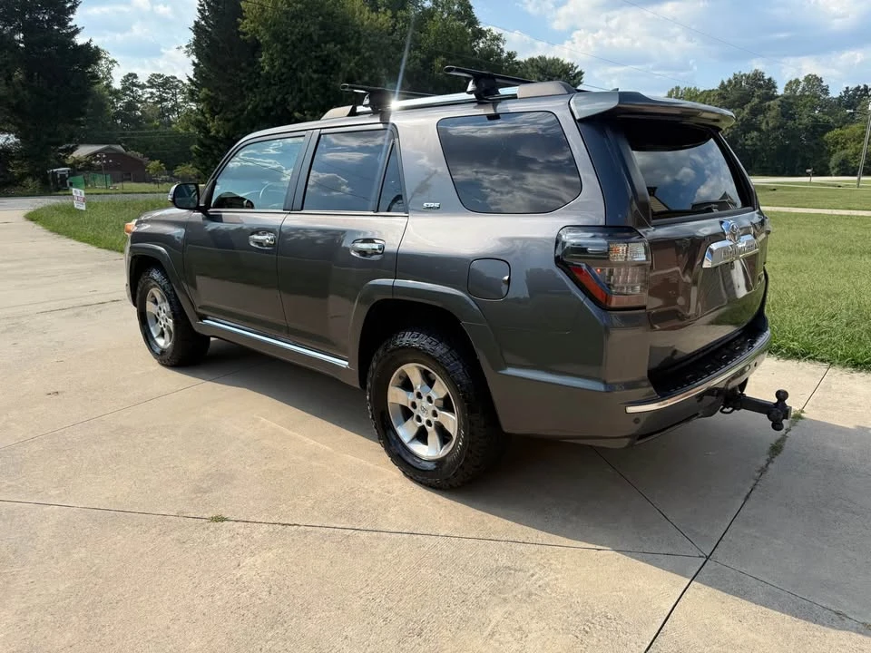 2011 Toyota 4Runner 5th Gen - Image 6 of 16