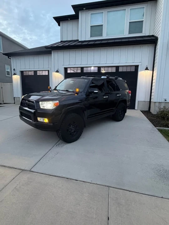 2011 Toyota 4Runner 5th Gen - Image 2 of 17