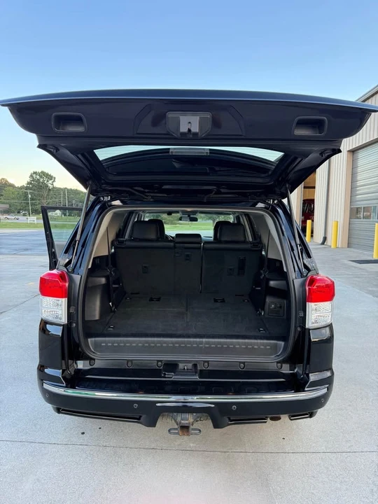 2011 Toyota 4Runner 5th Gen - Image 9 of 12