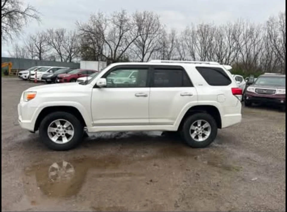 2011 Toyota 4Runner 5th Gen - Image 5 of 10