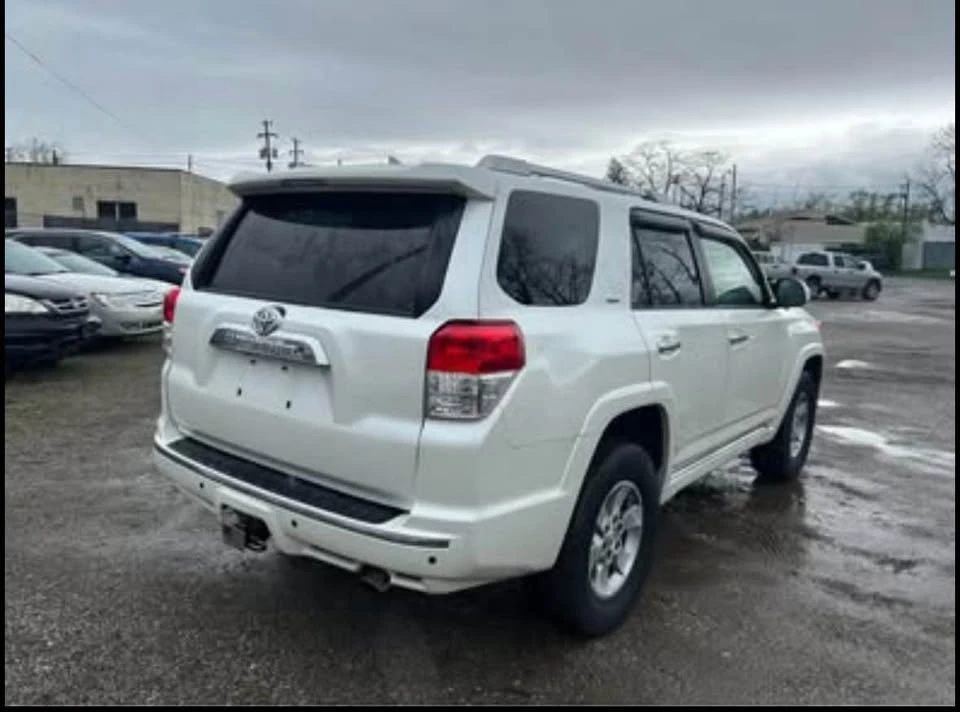 2011 Toyota 4Runner 5th Gen - Image 3 of 10