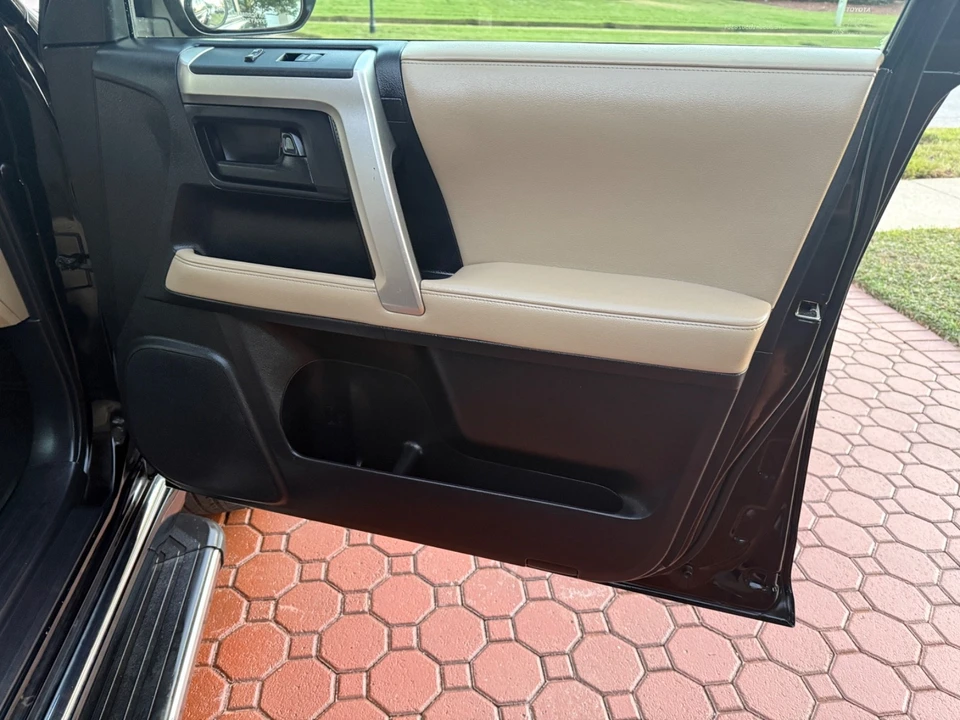 2011 Toyota 4Runner 5th Gen - Image 13 of 21