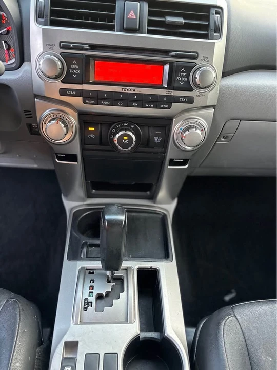 2011 Toyota 4Runner 5th Gen - Image 15 of 18