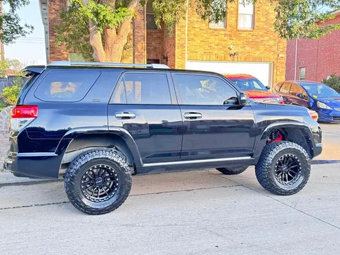 2011 Toyota 4Runner SR5 Sport Utility 2D