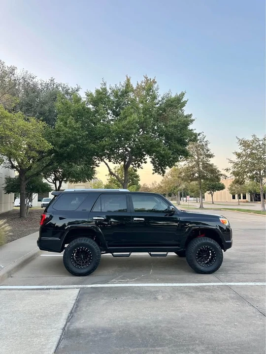2011 Toyota 4Runner 5th Gen - Image 3 of 15