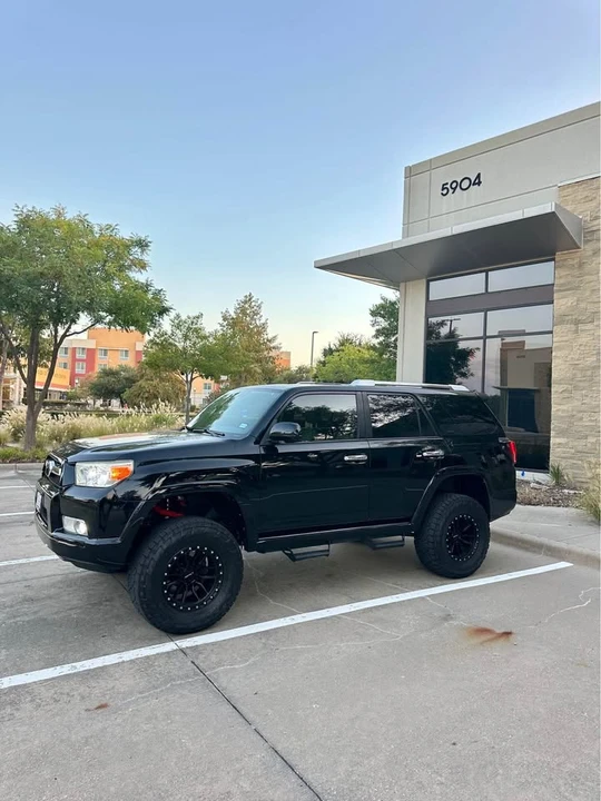 2011 Toyota 4Runner 5th Gen - Image 9 of 15