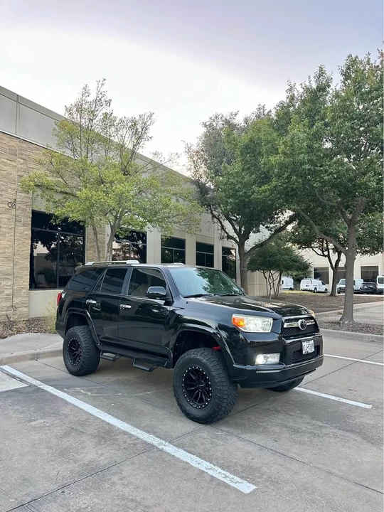 2011 Toyota 4Runner 5th Gen - Image 5 of 15