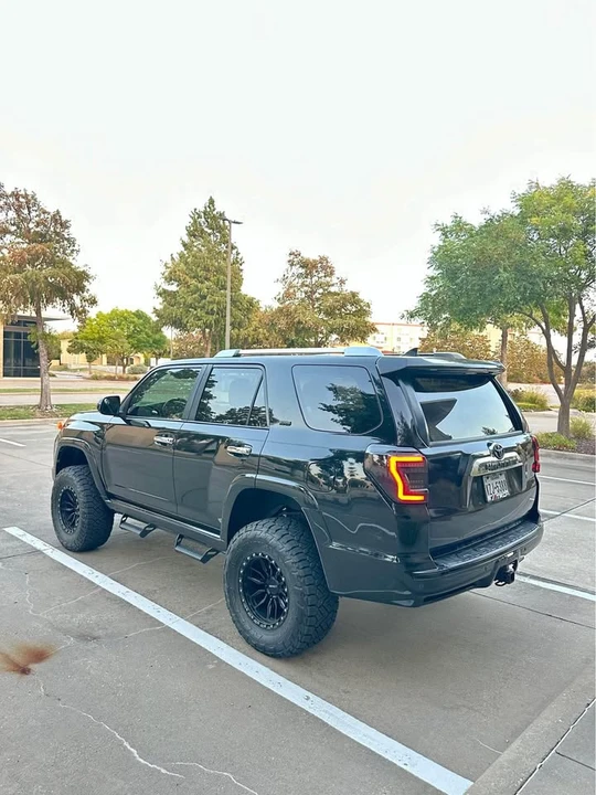 2011 Toyota 4Runner 5th Gen - Image 7 of 15