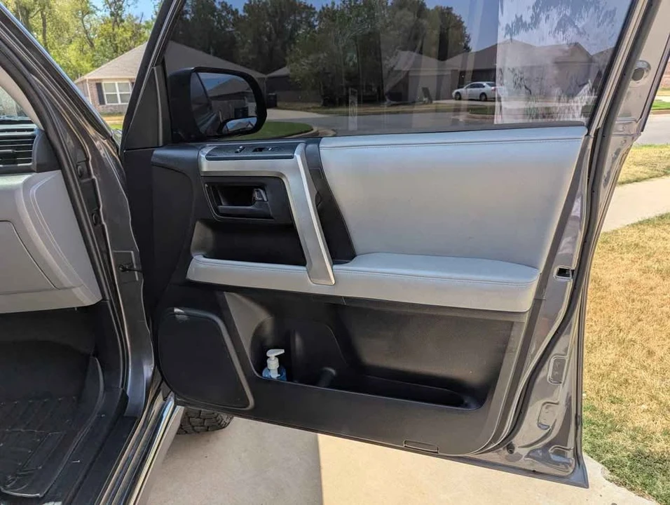 2011 Toyota 4Runner 5th Gen - Image 13 of 15