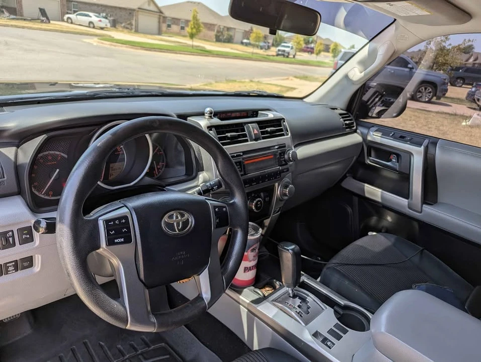 2011 Toyota 4Runner 5th Gen - Image 6 of 15