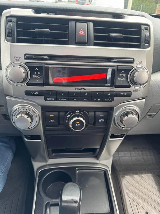 2011 Toyota 4Runner 5th Gen - Image 13 of 16