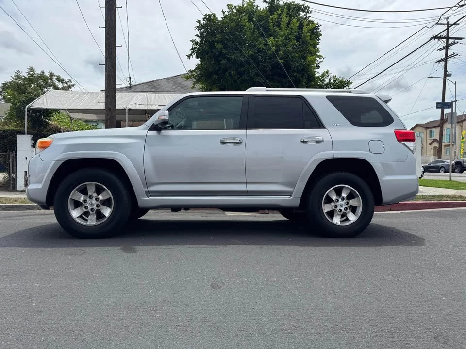2011 Toyota 4Runner 5th Gen - Image 6 of 16