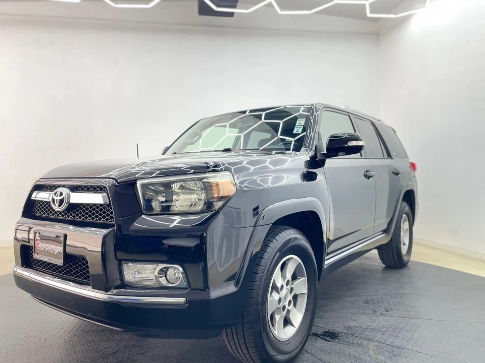 2011 Toyota 4Runner 5th Gen - Image 8 of 21