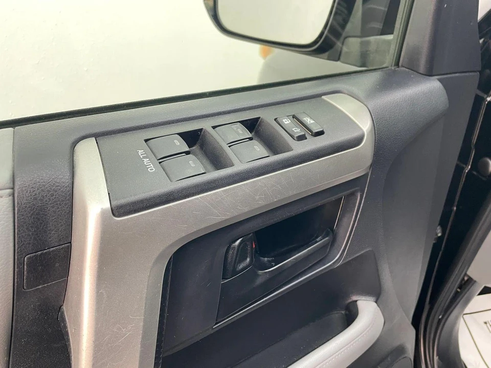 2011 Toyota 4Runner 5th Gen - Image 13 of 21
