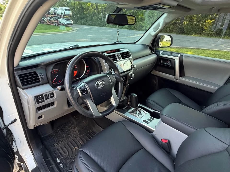 2011 Toyota 4Runner 5th Gen - Image 6 of 13