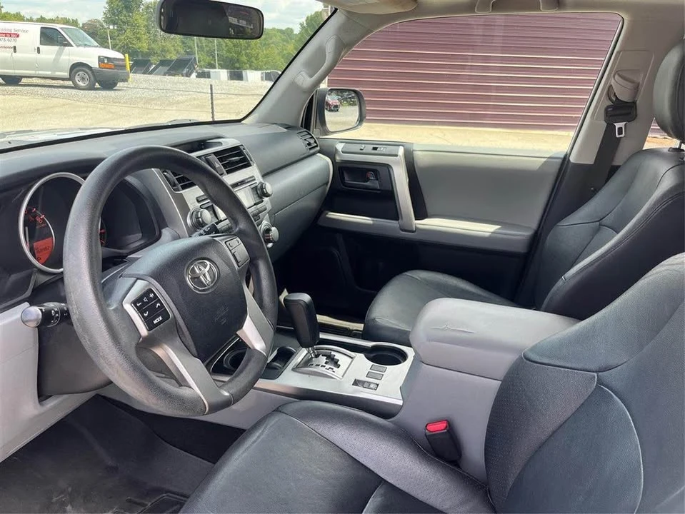 2011 Toyota 4Runner 5th Gen - Image 11 of 17