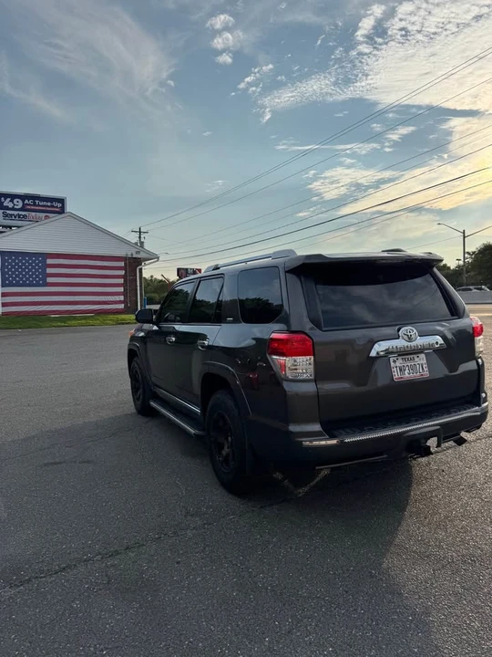 2011 Toyota 4Runner 5th Gen - Image 4 of 18