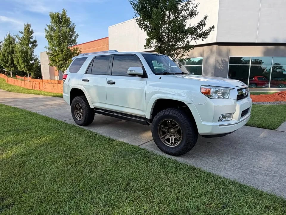 2011 Toyota 4Runner 5th Gen - Image 2 of 13