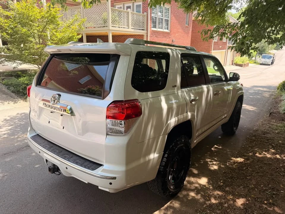 2011 Toyota 4Runner 5th Gen - Image 4 of 15