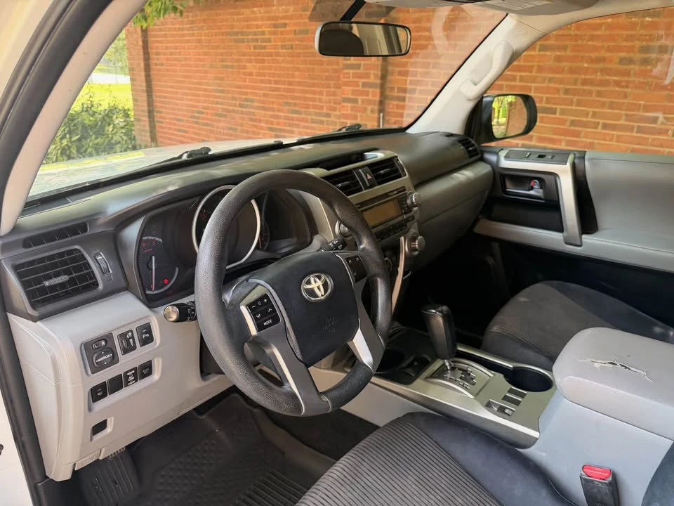 2011 Toyota 4Runner 5th Gen - Image 7 of 15