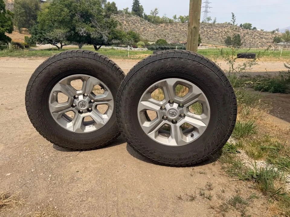 2011 Toyota 4Runner 5th Gen - Image 14 of 16