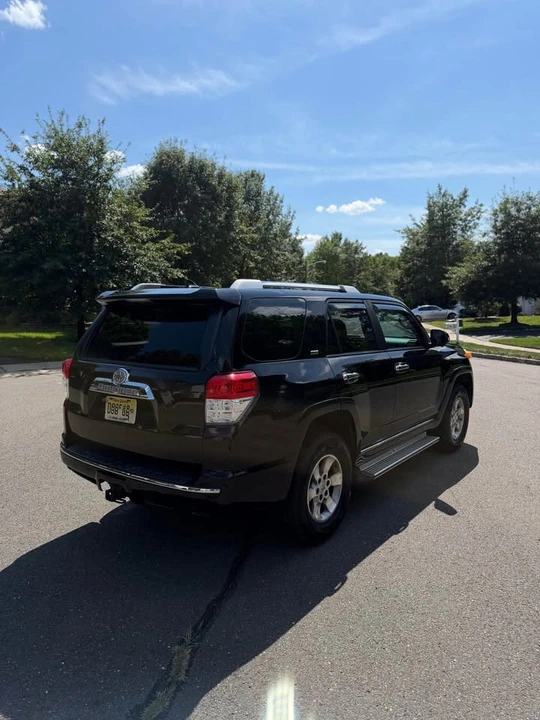 2011 Toyota 4Runner 5th Gen - Image 4 of 16