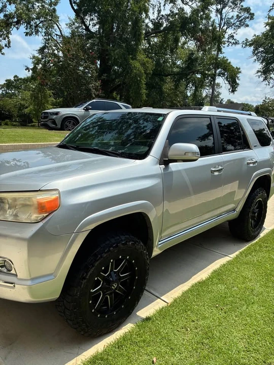 2011 Toyota 4Runner 5th Gen - Image 7 of 9