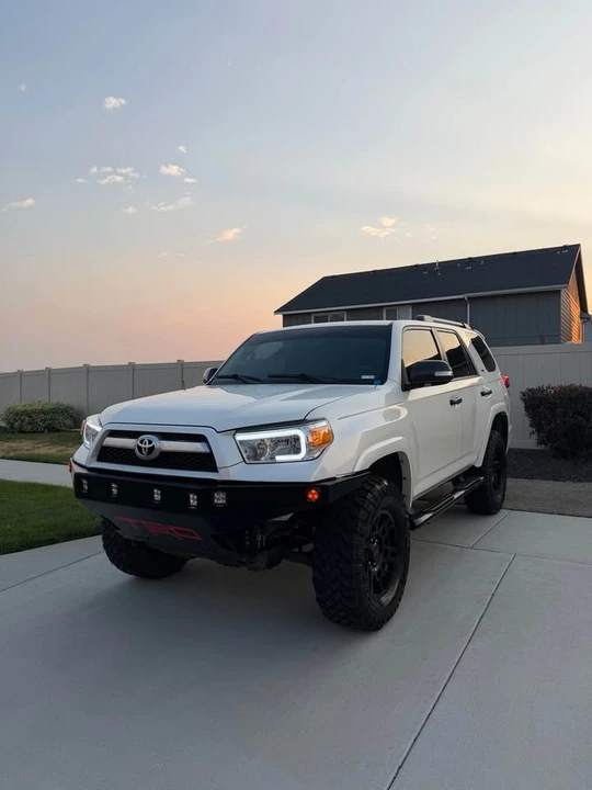 2011 Toyota 4Runner 5th Gen - Image 2 of 5