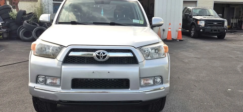 2011 Toyota 4Runner 5th Gen - Image 5 of 10