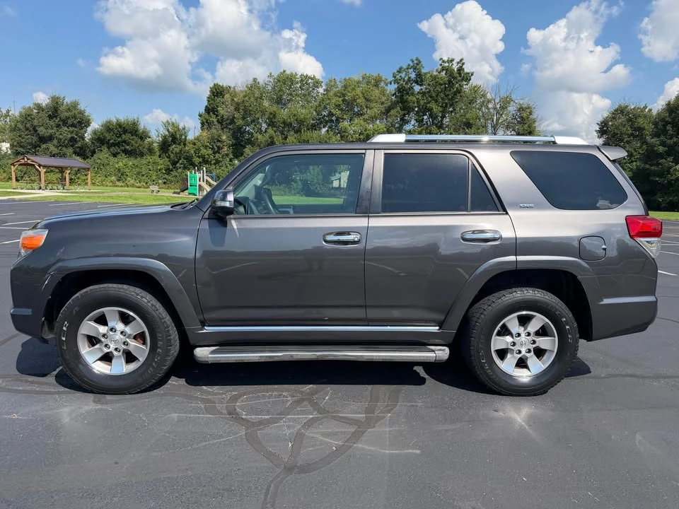 2011 Toyota 4Runner 5th Gen - Image 3 of 20
