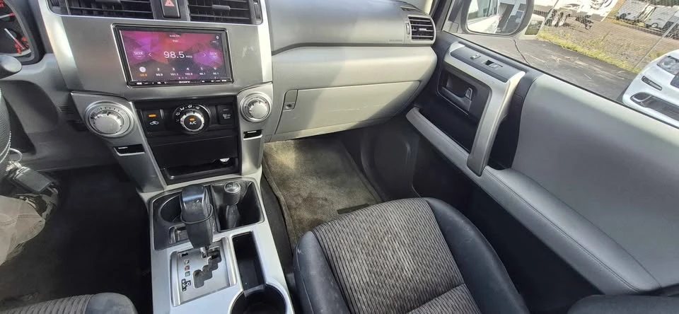 2011 Toyota 4Runner 5th Gen - Image 7 of 10