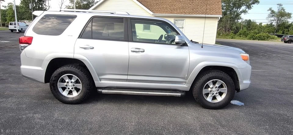 2011 Toyota 4Runner 5th Gen - Image 2 of 10
