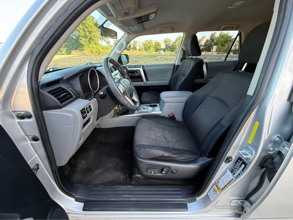 2011 Toyota 4Runner 5th Gen - Image 8 of 13