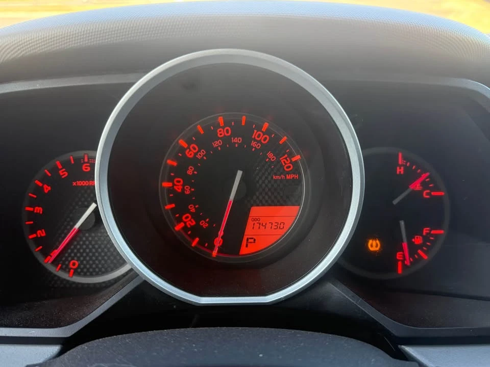 2011 Toyota 4Runner 5th Gen - Image 12 of 13