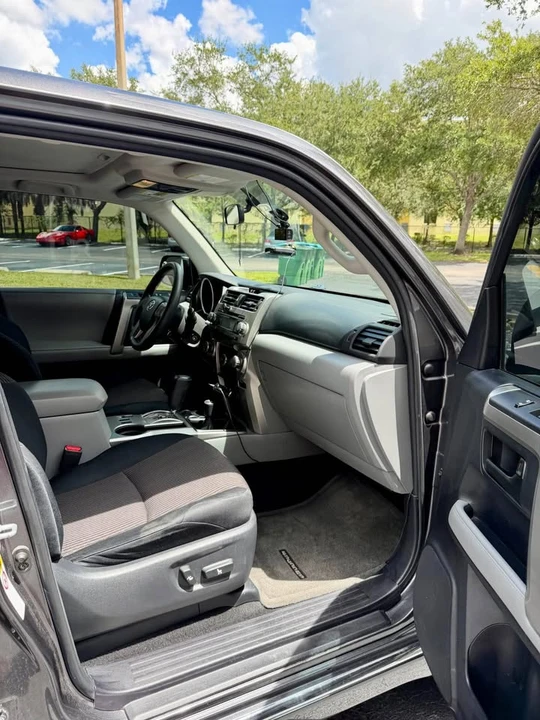2011 Toyota 4Runner 5th Gen - Image 17 of 20