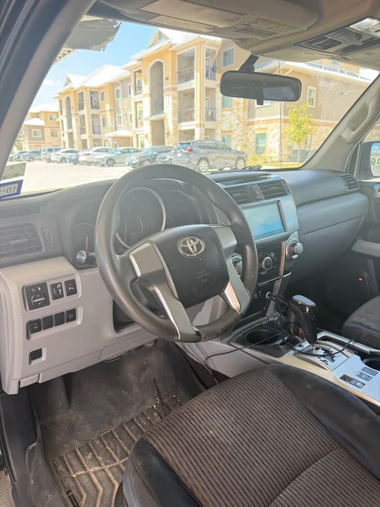 2011 Toyota 4Runner 5th Gen - Image 10 of 15