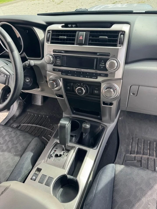 2011 Toyota 4Runner 5th Gen - Image 6 of 20