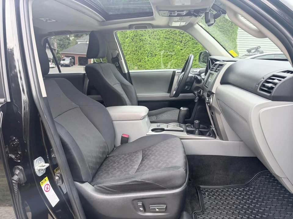 2011 Toyota 4Runner 5th Gen - Image 6 of 15