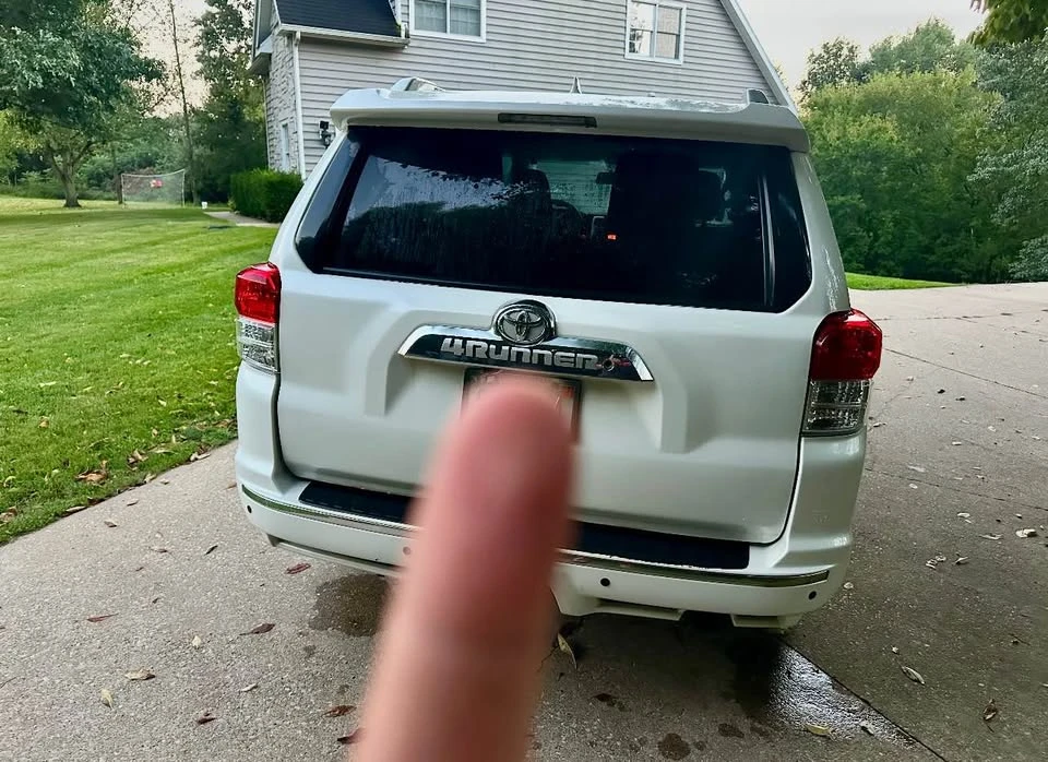 2011 Toyota 4Runner 5th Gen - Image 4 of 11