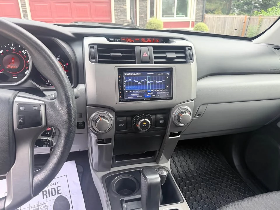 2011 Toyota 4Runner 5th Gen - Image 11 of 15