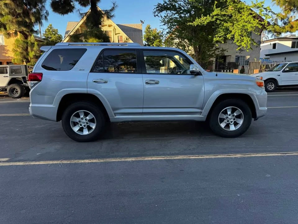 2011 Toyota 4Runner 5th Gen - Image 3 of 16