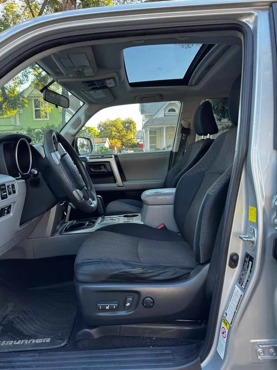 2011 Toyota 4Runner 5th Gen - Image 6 of 16