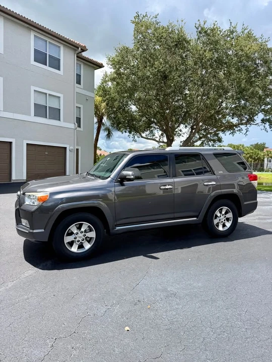 2011 Toyota 4Runner 5th Gen - Image 2 of 20