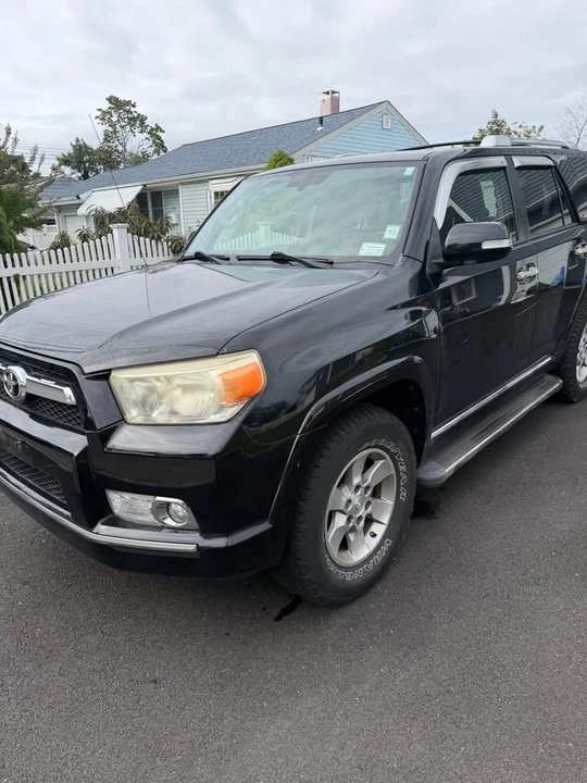 2011 Toyota 4Runner 5th Gen - Image 10 of 16