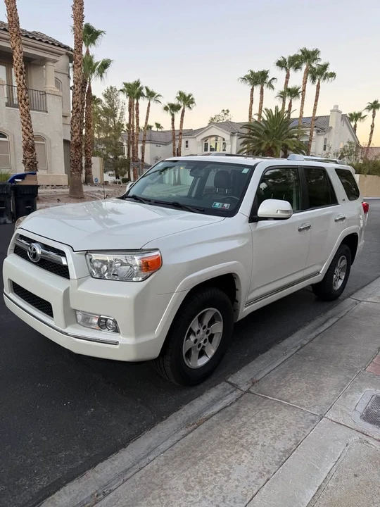 2011 Toyota 4Runner 5th Gen - Image 5 of 14