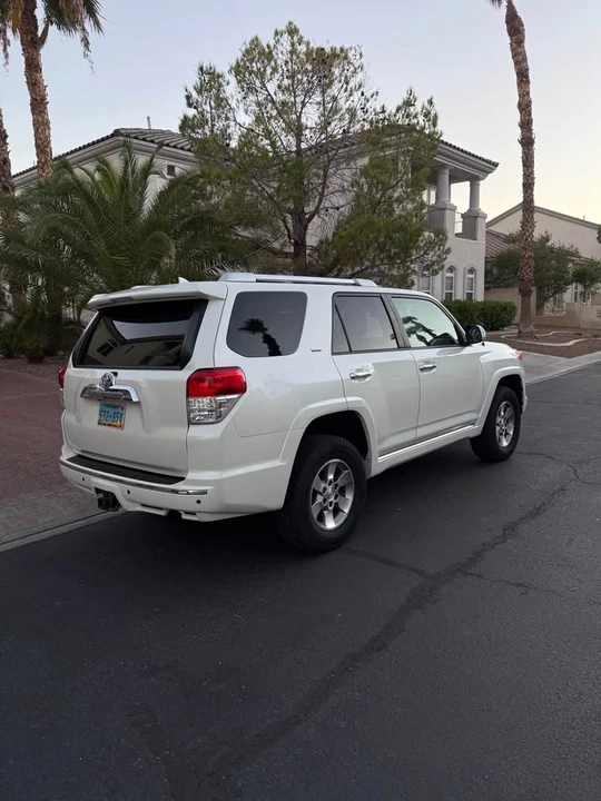 2011 Toyota 4Runner 5th Gen - Image 3 of 14