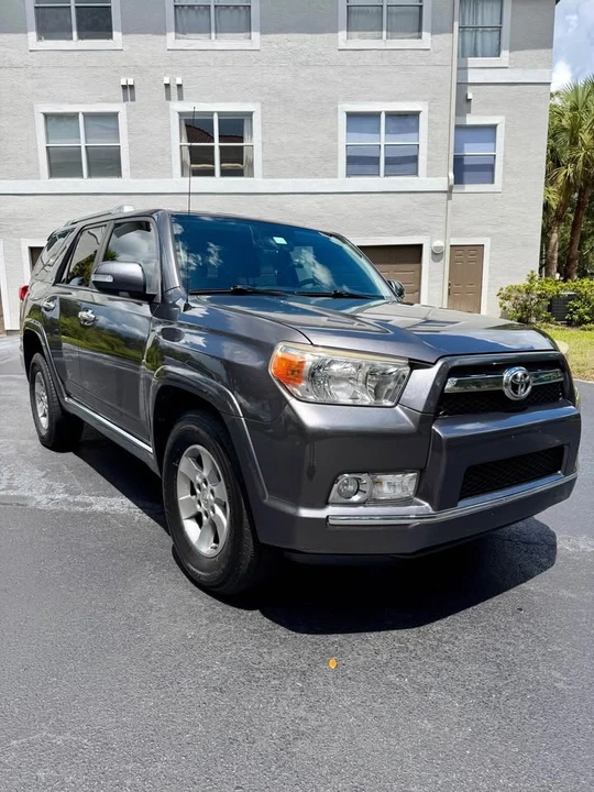 2011 Toyota 4Runner 5th Gen - Image 10 of 20