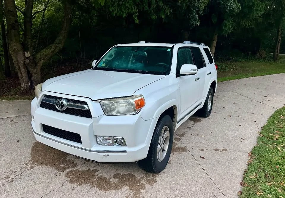 2011 Toyota 4Runner 5th Gen - Image 2 of 11