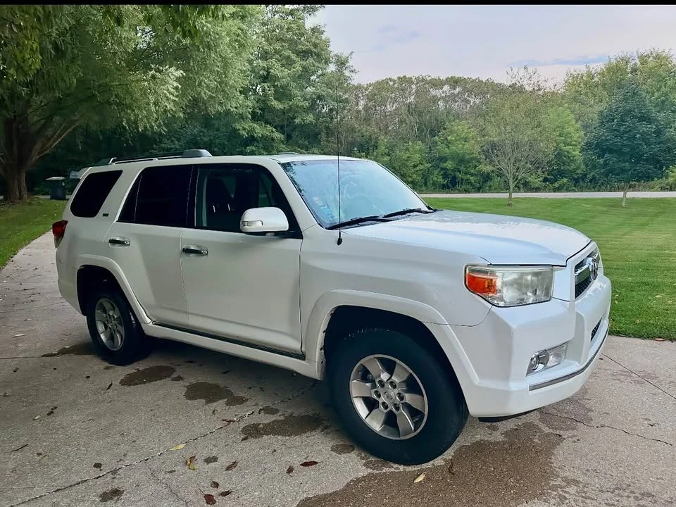 2011 Toyota 4Runner 5th Gen - Image 3 of 11