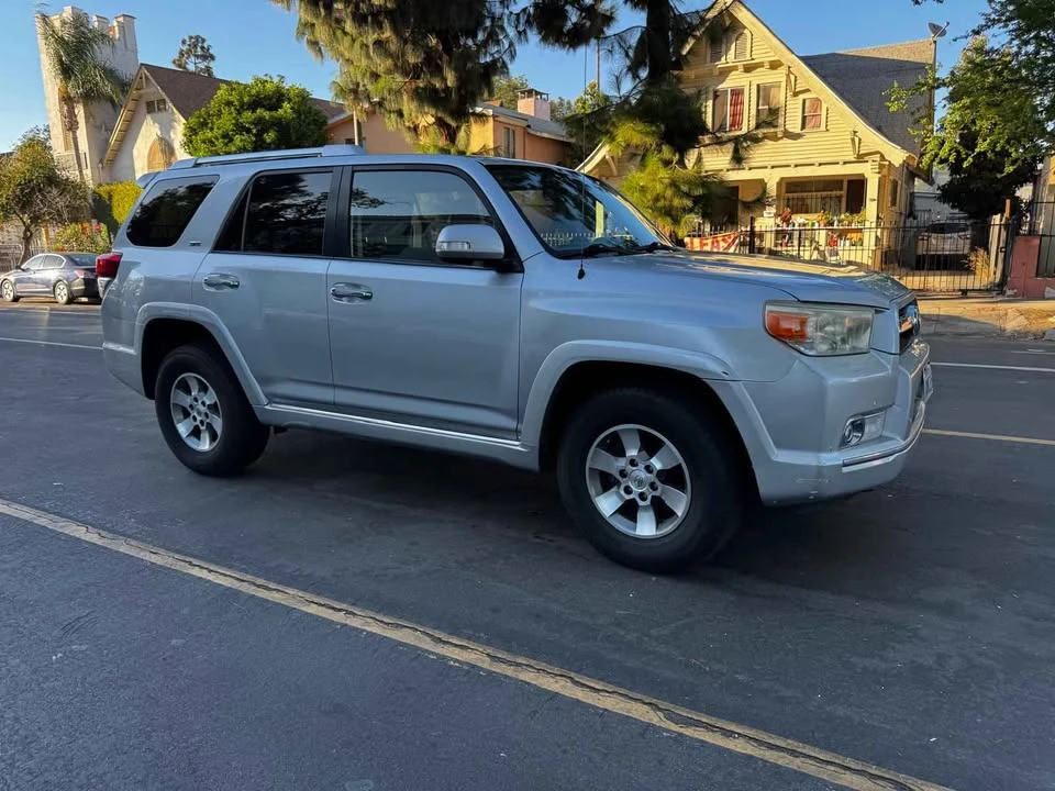 2011 Toyota 4Runner 5th Gen - Image 5 of 16